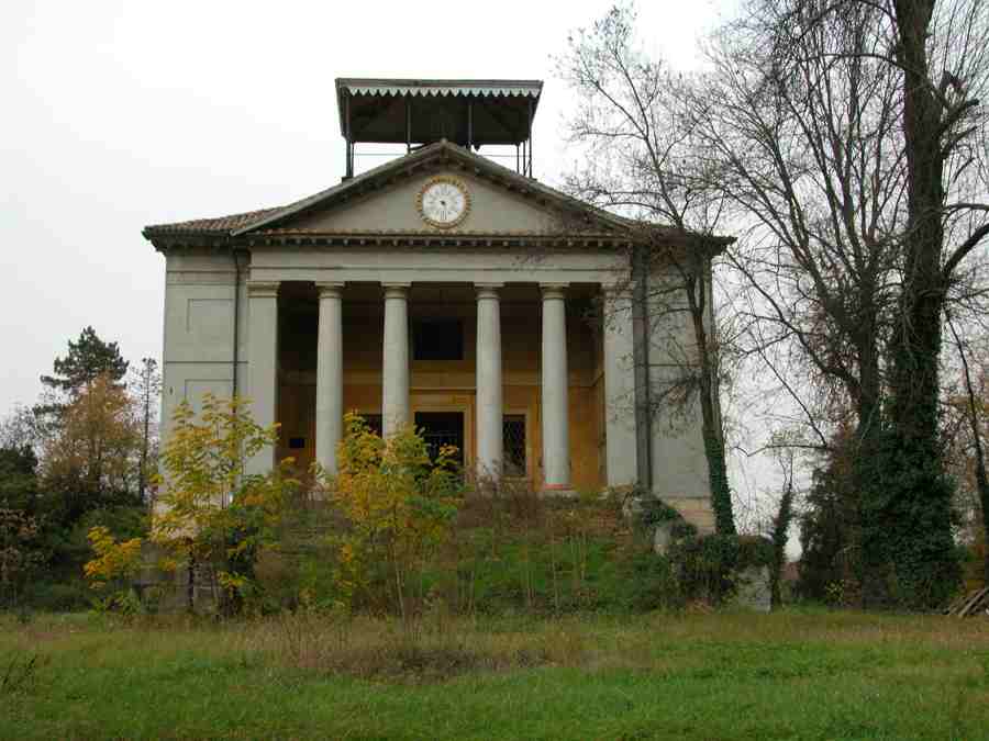 Villa Bianconi a Calcara in disfacimento